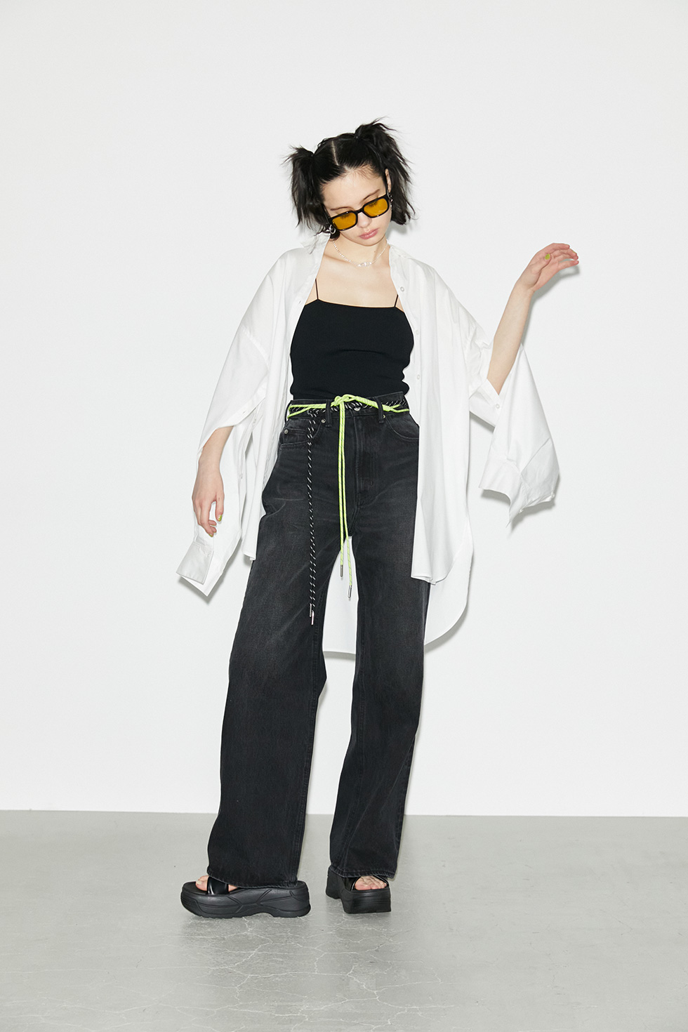 LOOSE OVER ARMSLIT SHルーズ オーバー アームスリットシャツ SLY（スライ）の「LOOSE OVER ARMSLIT STRIPE SH ルーズ オーバー