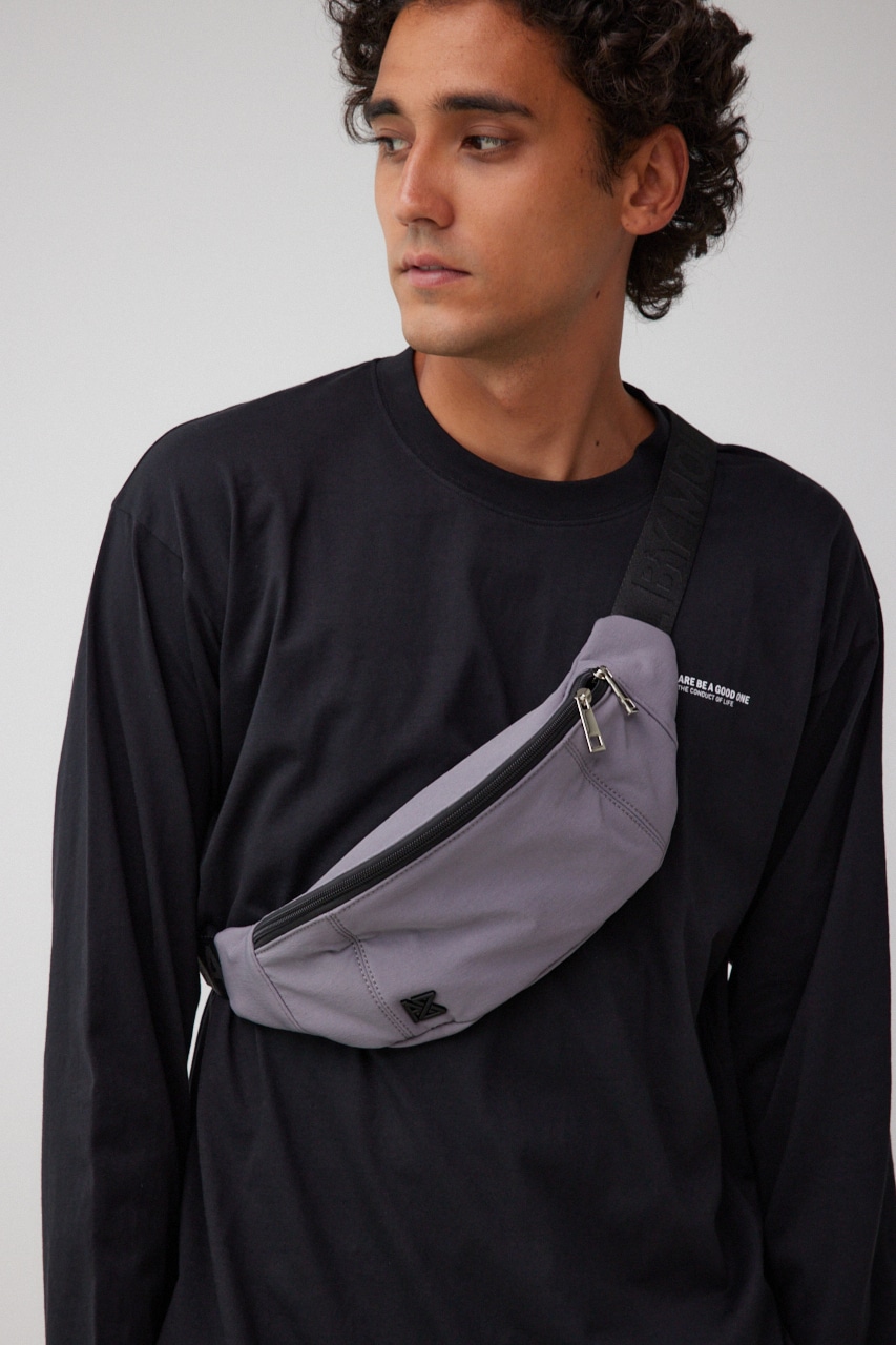 AZロゴプレートボディバッグ GRY FREE