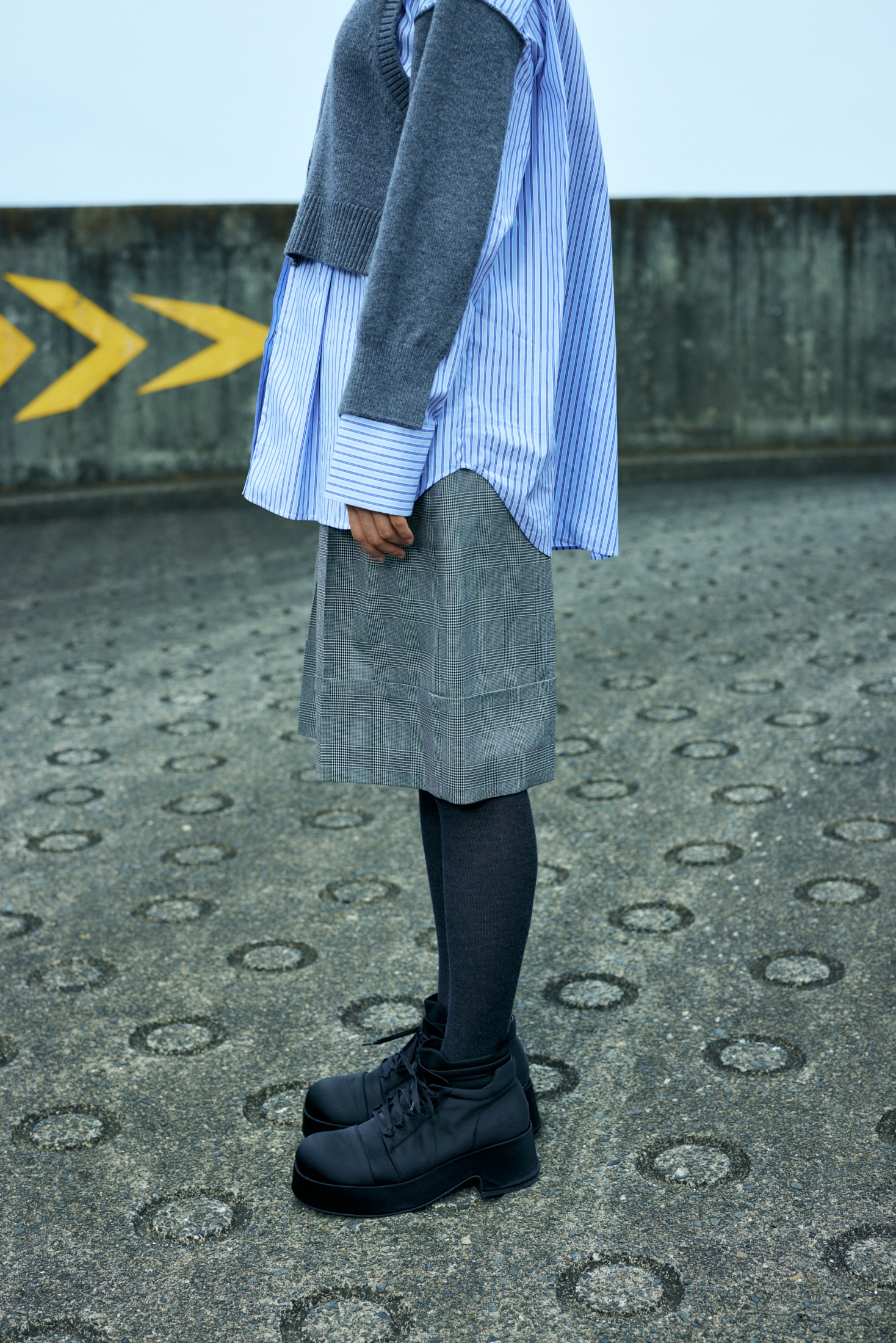 ROLL-UP HALF TROUSERS｜36｜BLK｜TROUSERS｜|ENFÖLD OFFICIAL ONLINE 