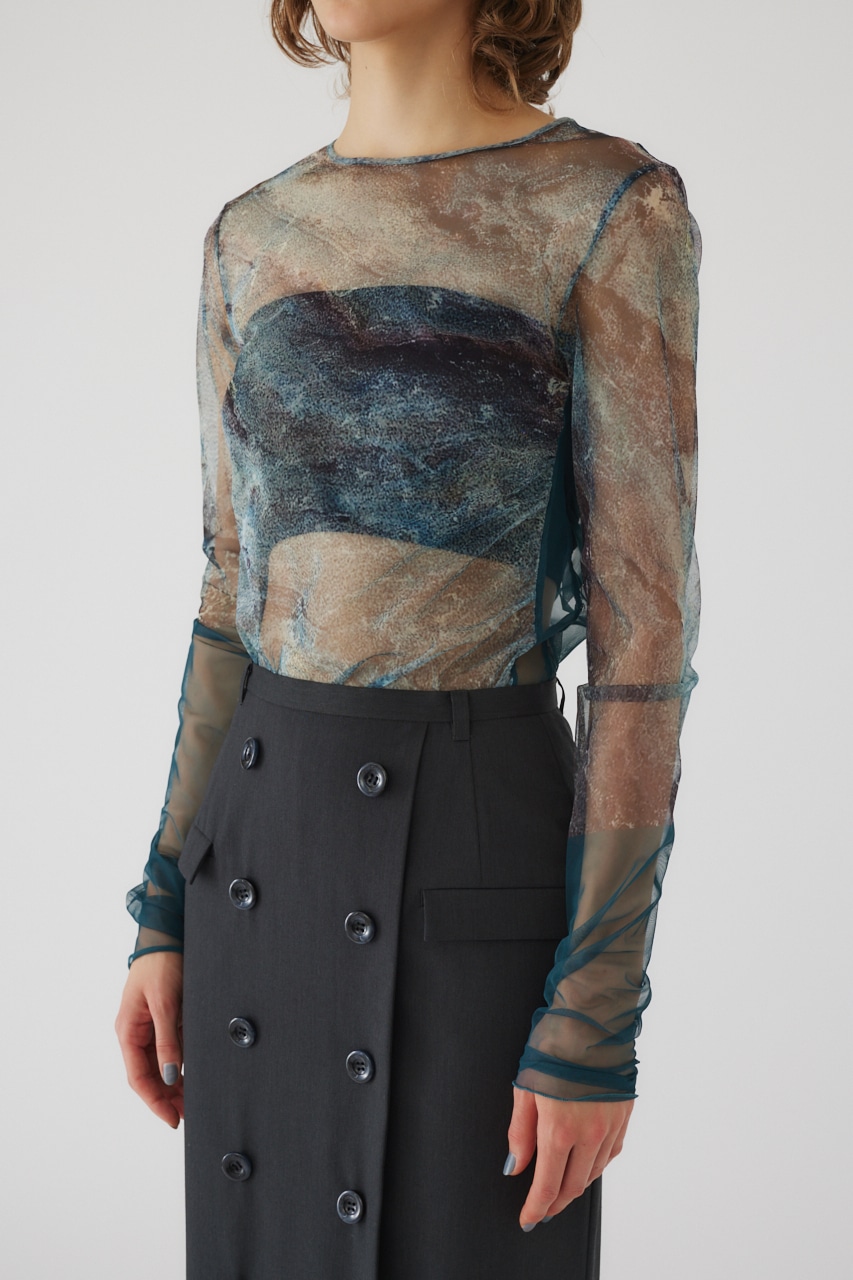 Photograph printed tops L/BLU FREE