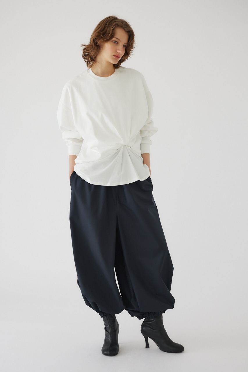【LIMITED SALE】Front twist cut tops WHT FREE