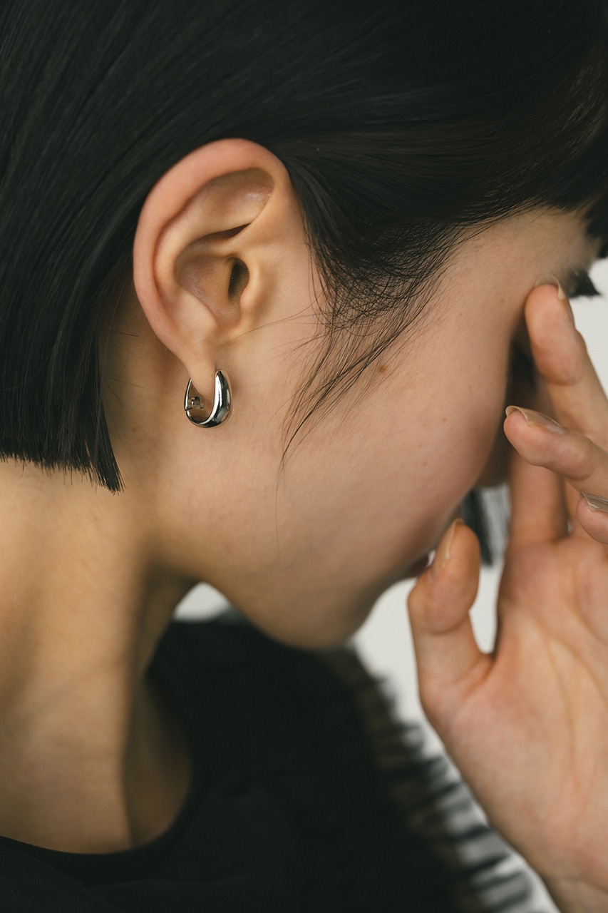 フラップフープピアス SLV FREE