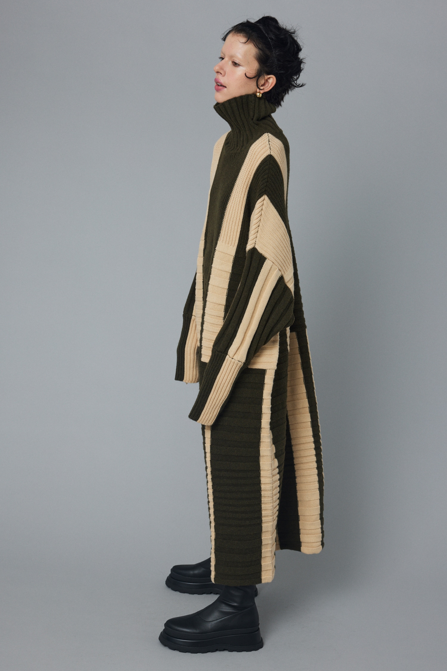 herin.cye box knit dress ニットワンピース ハイネック herin.cye box knit dress