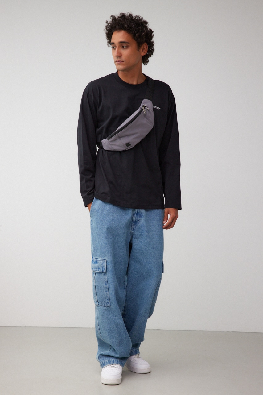 AZロゴプレートボディバッグ GRY FREE