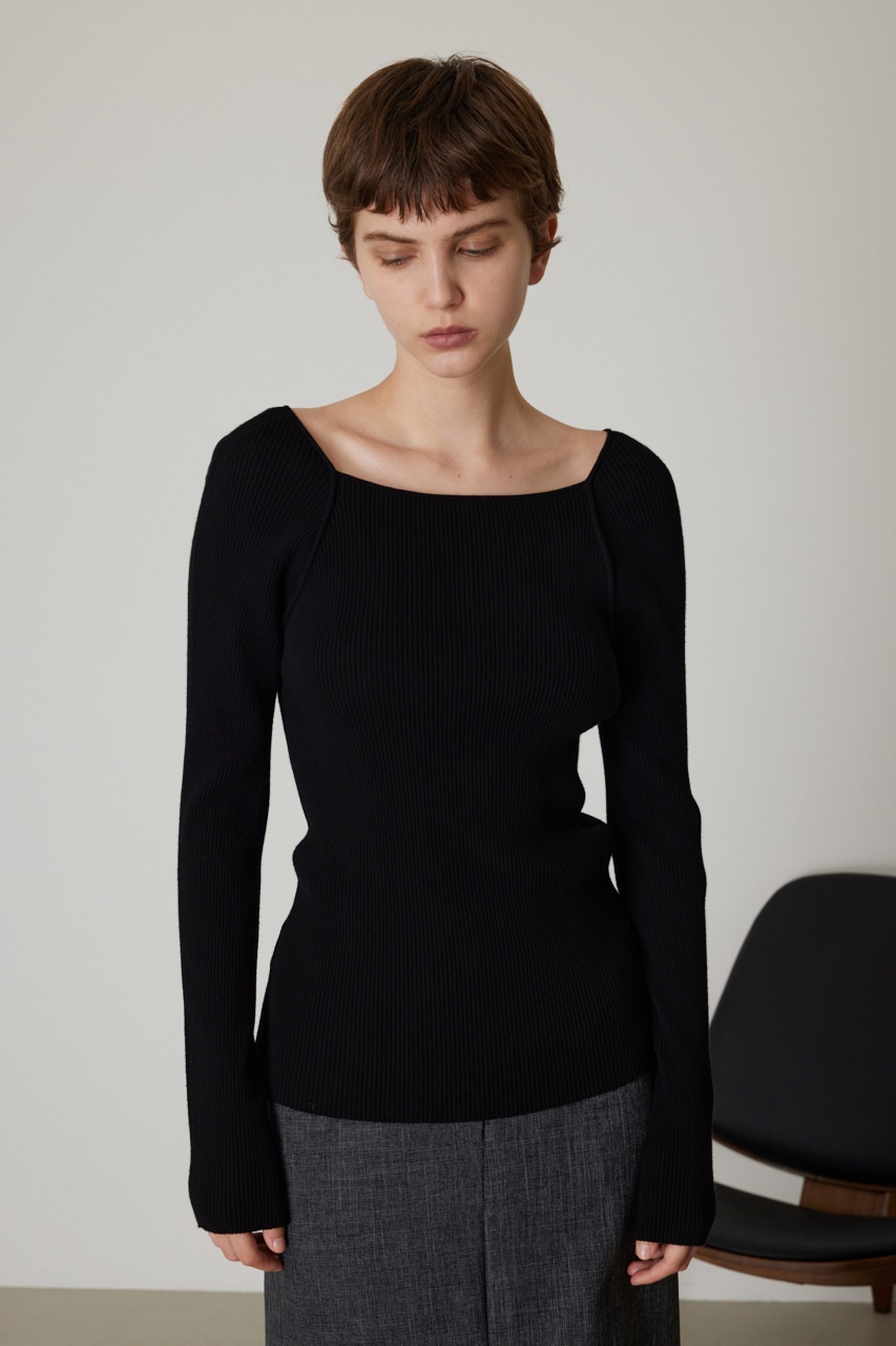 Noble slim knit tops