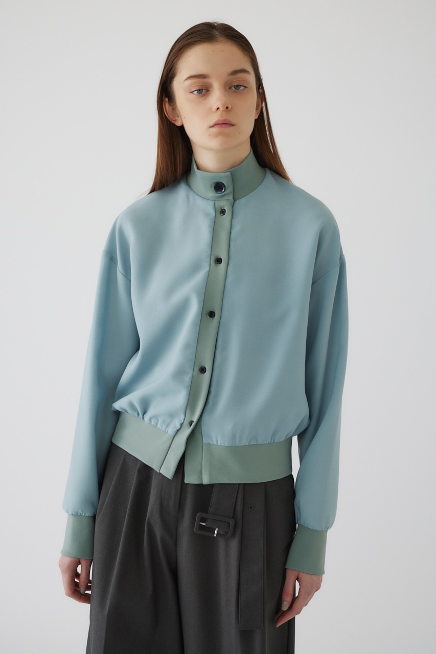 Similar color light blouson L/BLU FREE