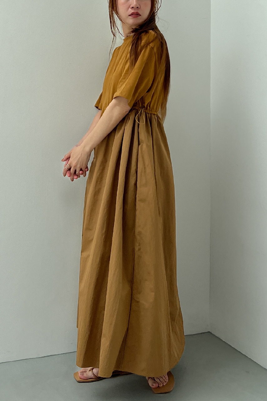 【未使用】エイミーロウデニム異素材ドッキングワンピース　コート　Ｍ 未使用】エイミーロウデニム異素材ドッキングワンピース コート