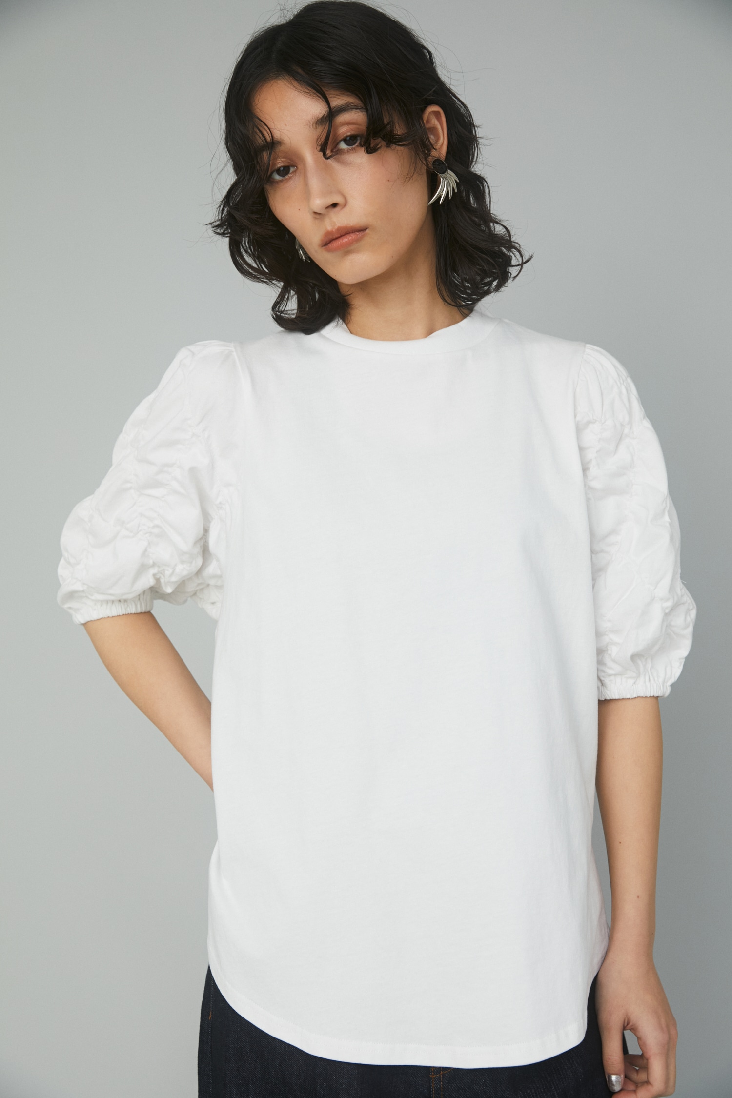 HeRIN.CYE | Shirring volume sleeve tee (Tシャツ・カットソー(半袖 ...