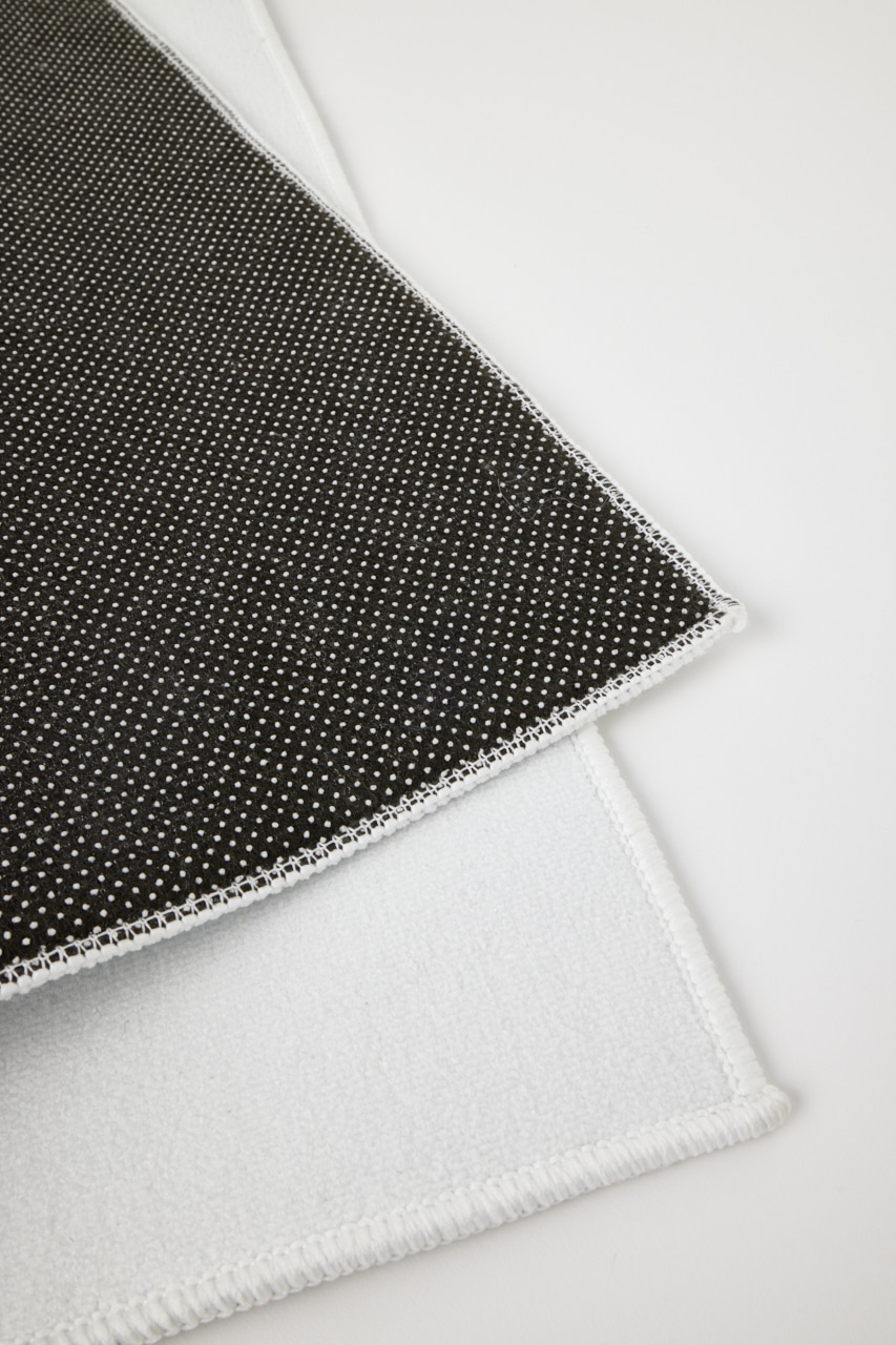 YG MOUSSYAGI ラグ WHT FREE