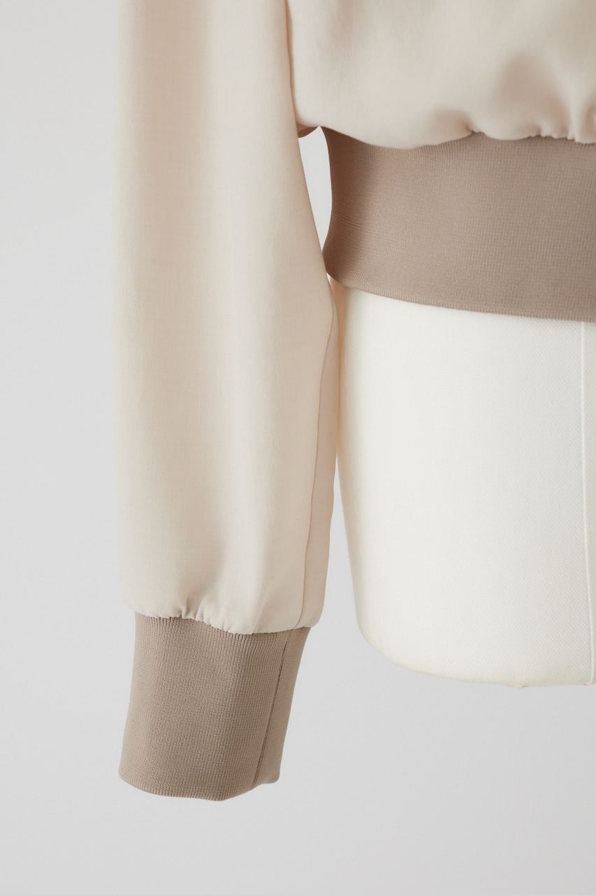 Similar color light blouson BEG FREE