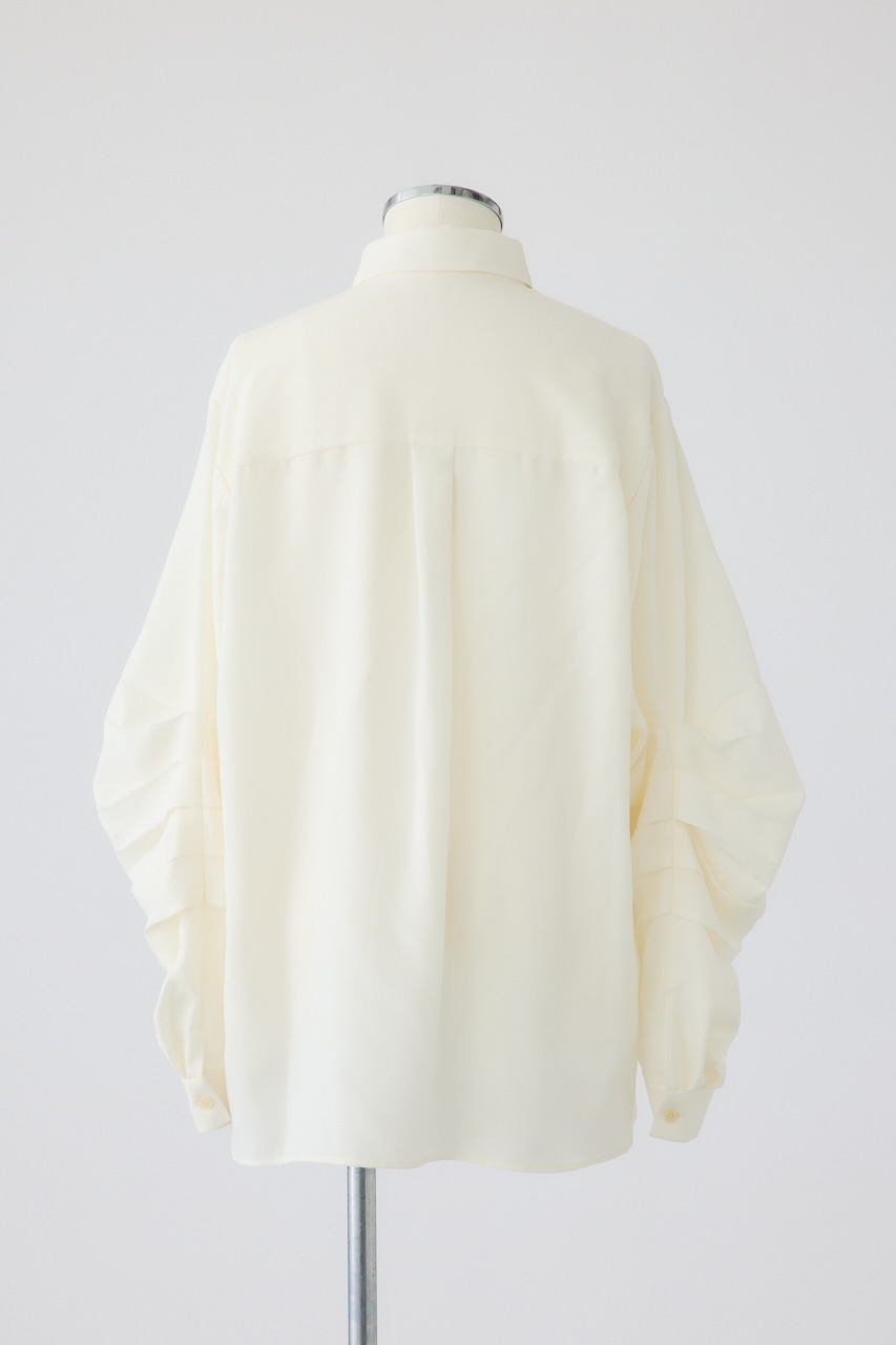 Tuck volume SH WHT FREE