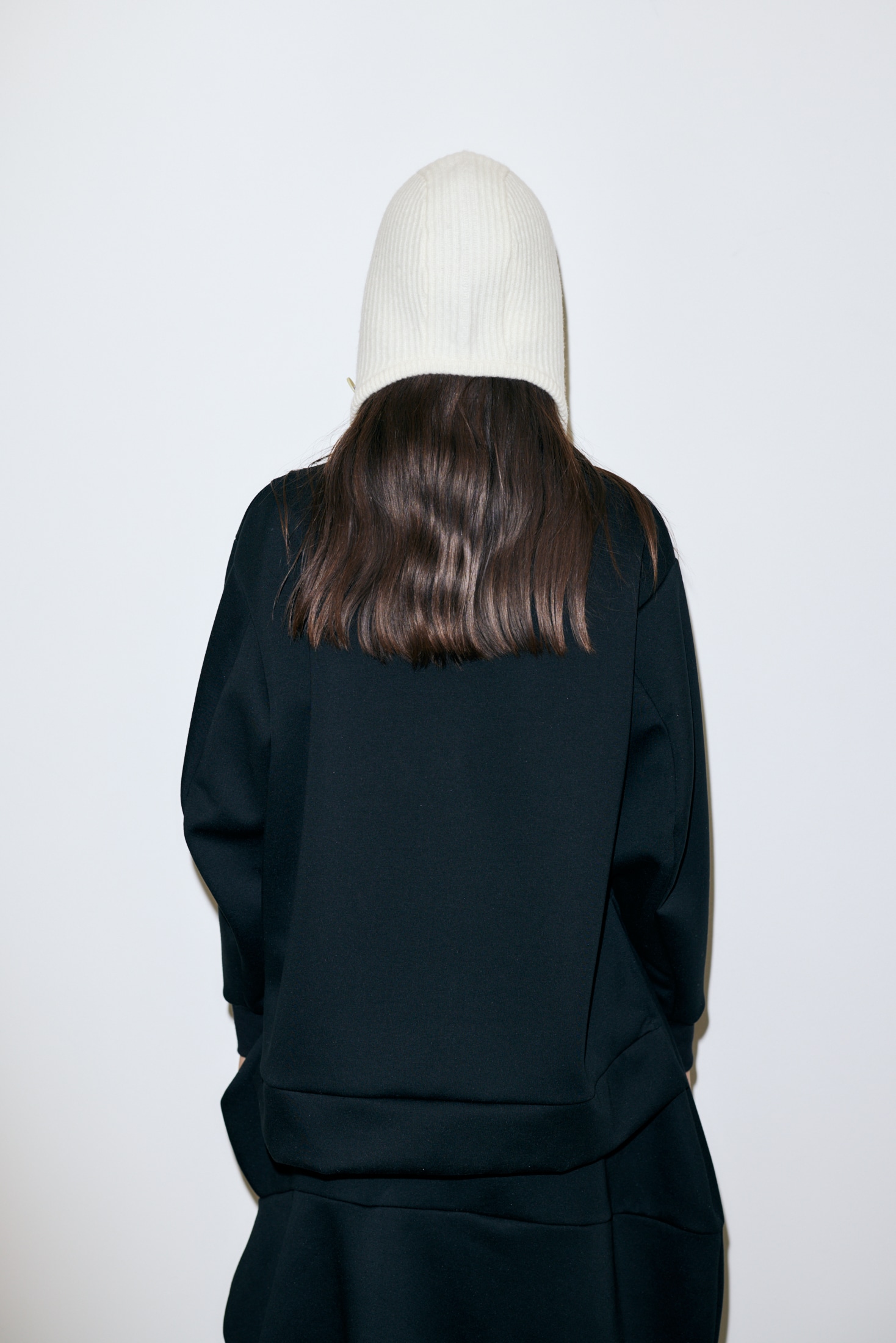 layered-neck pullover｜M｜WHT｜cut and sewn｜någonstans official