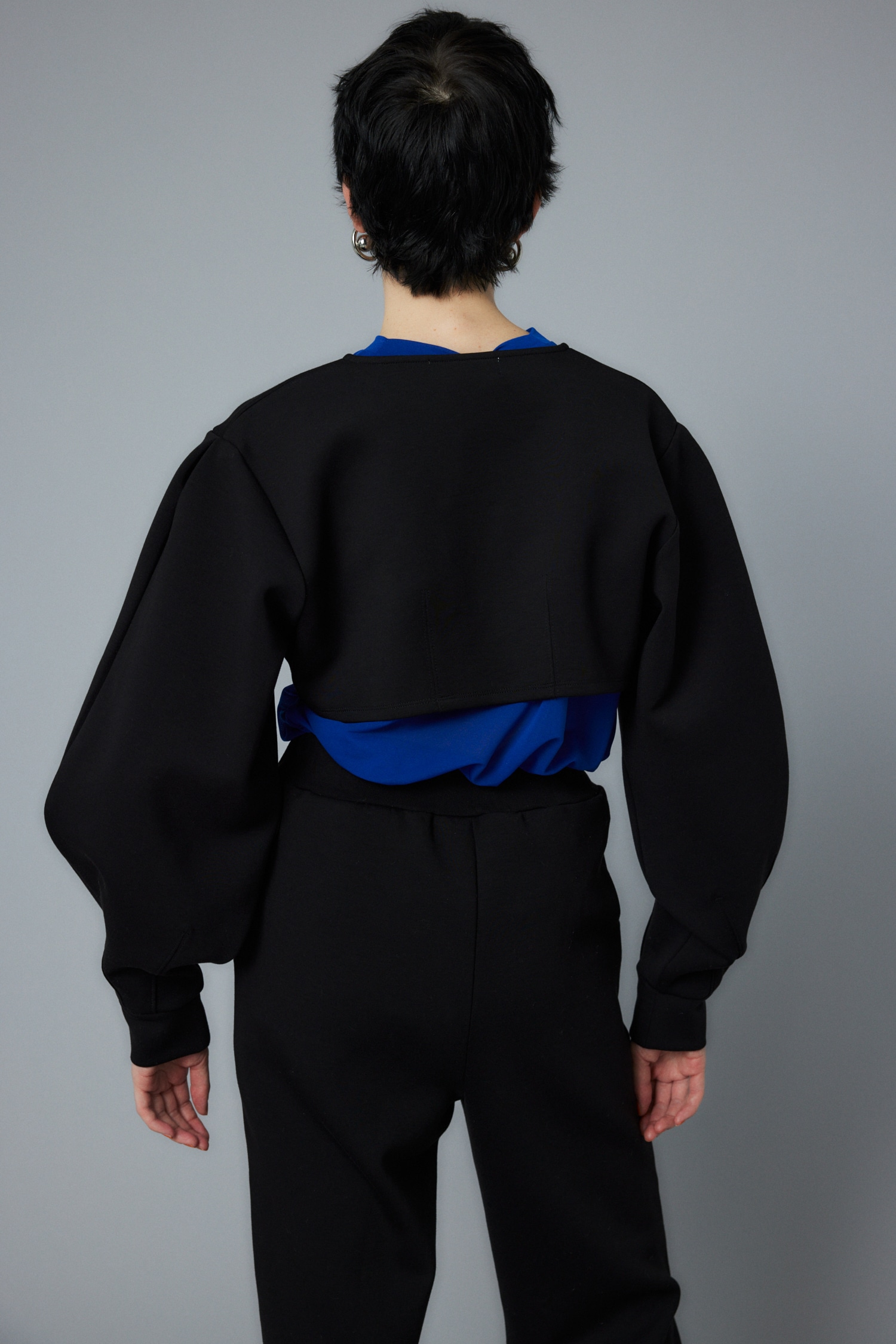 Feels round hem tops BLK FREE