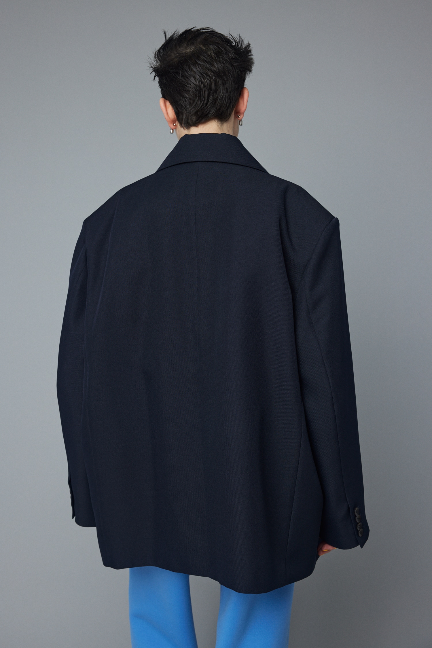 Over silhouette jacket