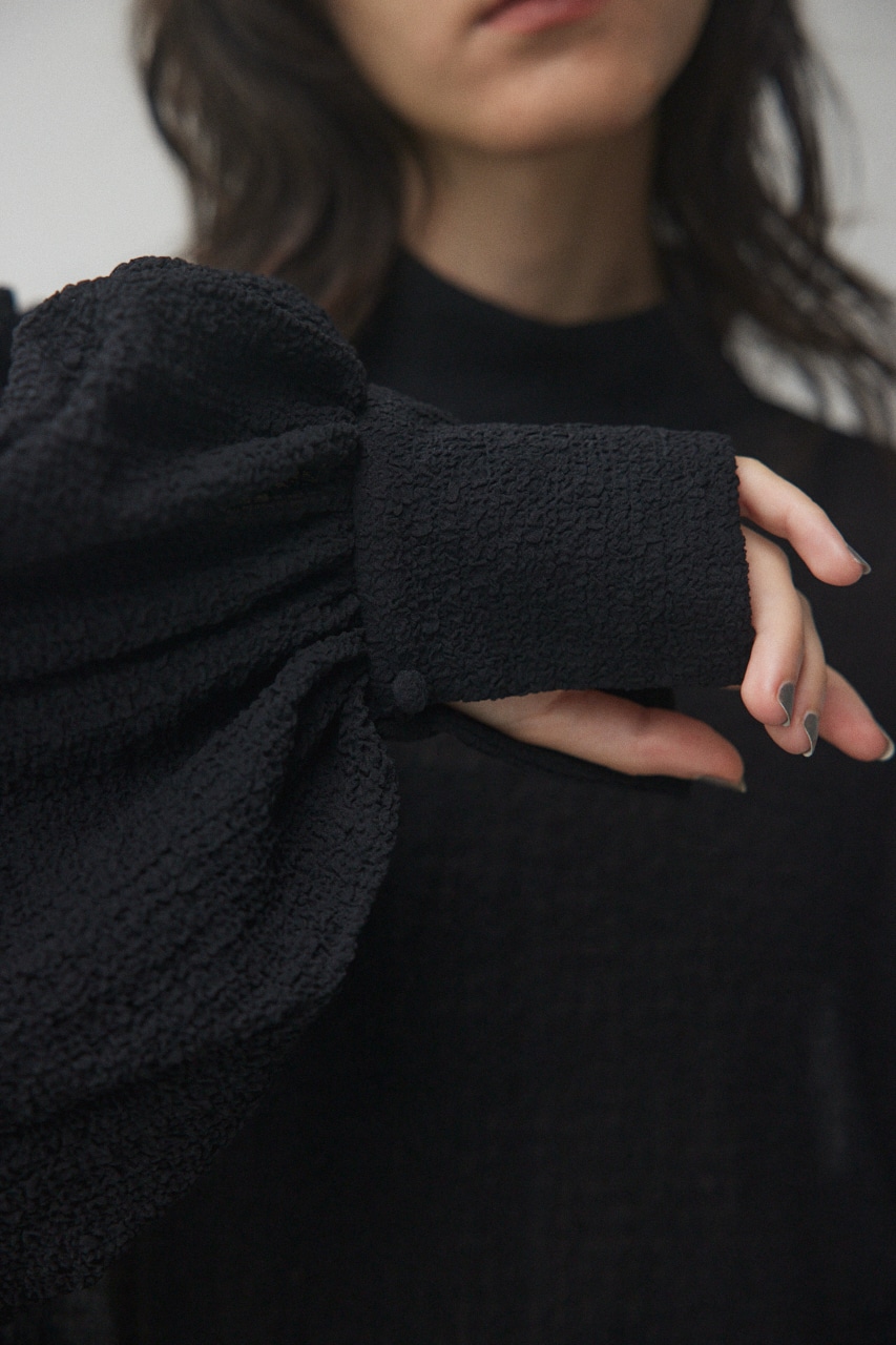 volume sleeve blouse BLK FREE