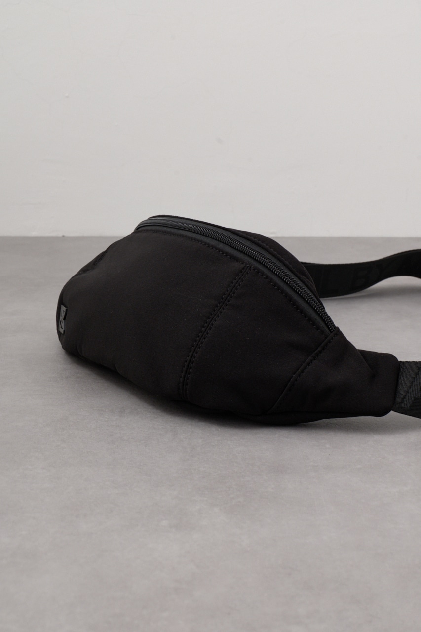 AZロゴプレートボディバッグ BLK FREE