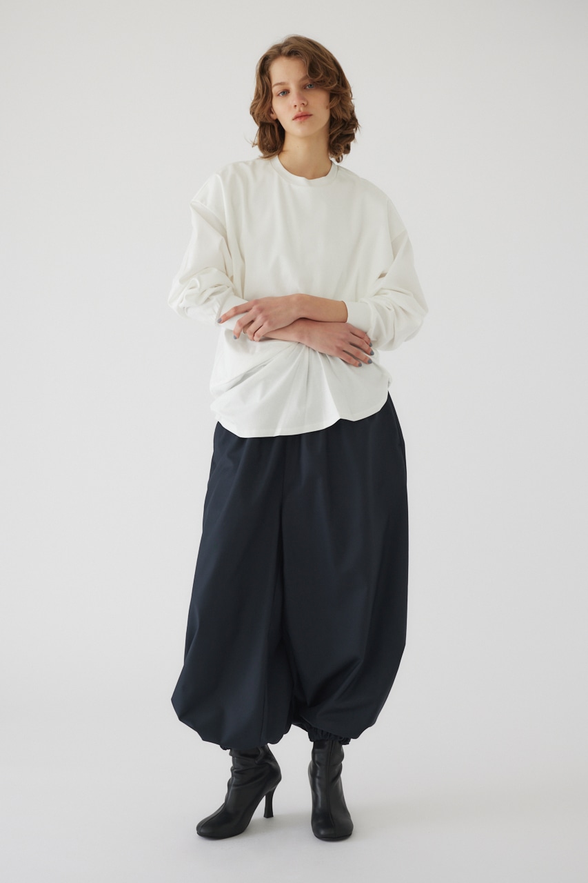 【LIMITED SALE】Front twist cut tops WHT FREE