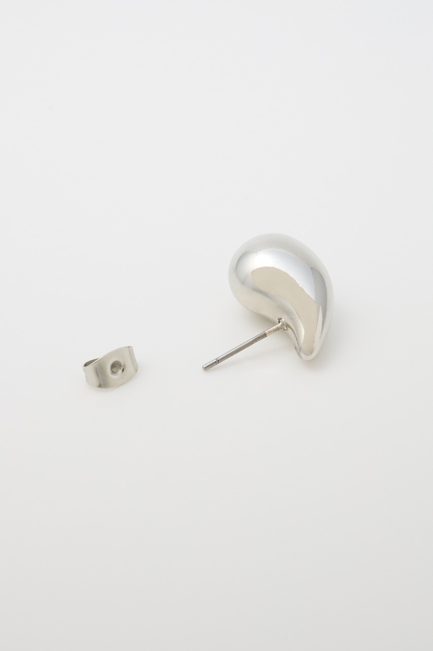 GLEAMING DROP イヤリング SLV FREE