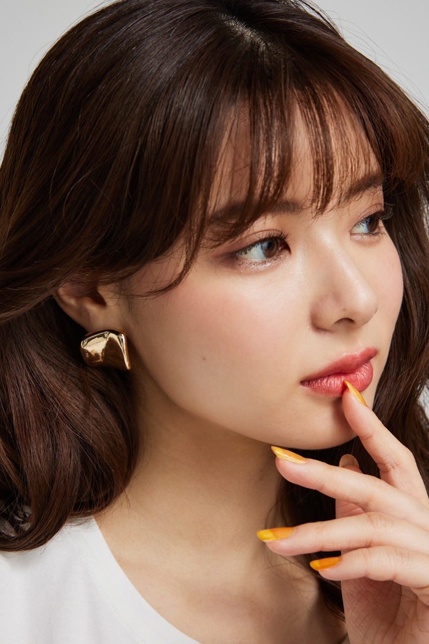 スクエアフォールドピアス GLD FREE