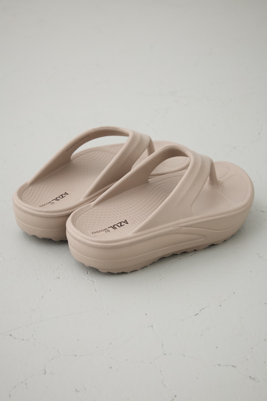 ラクフィールプラットフォームトングサンダル BEG M