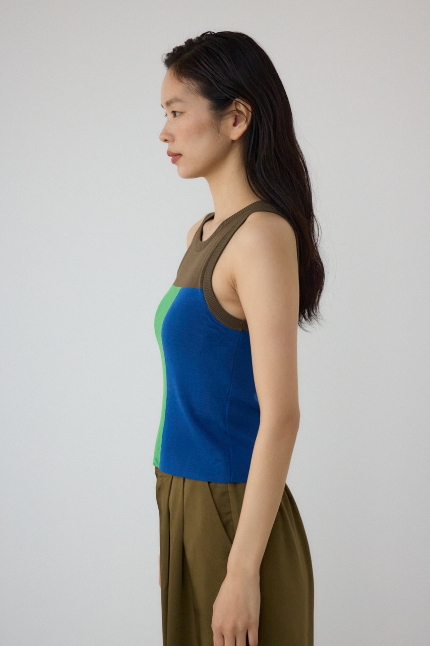 【PLUS】カップ付きバイカラーニットタンクトップ KHA FREE