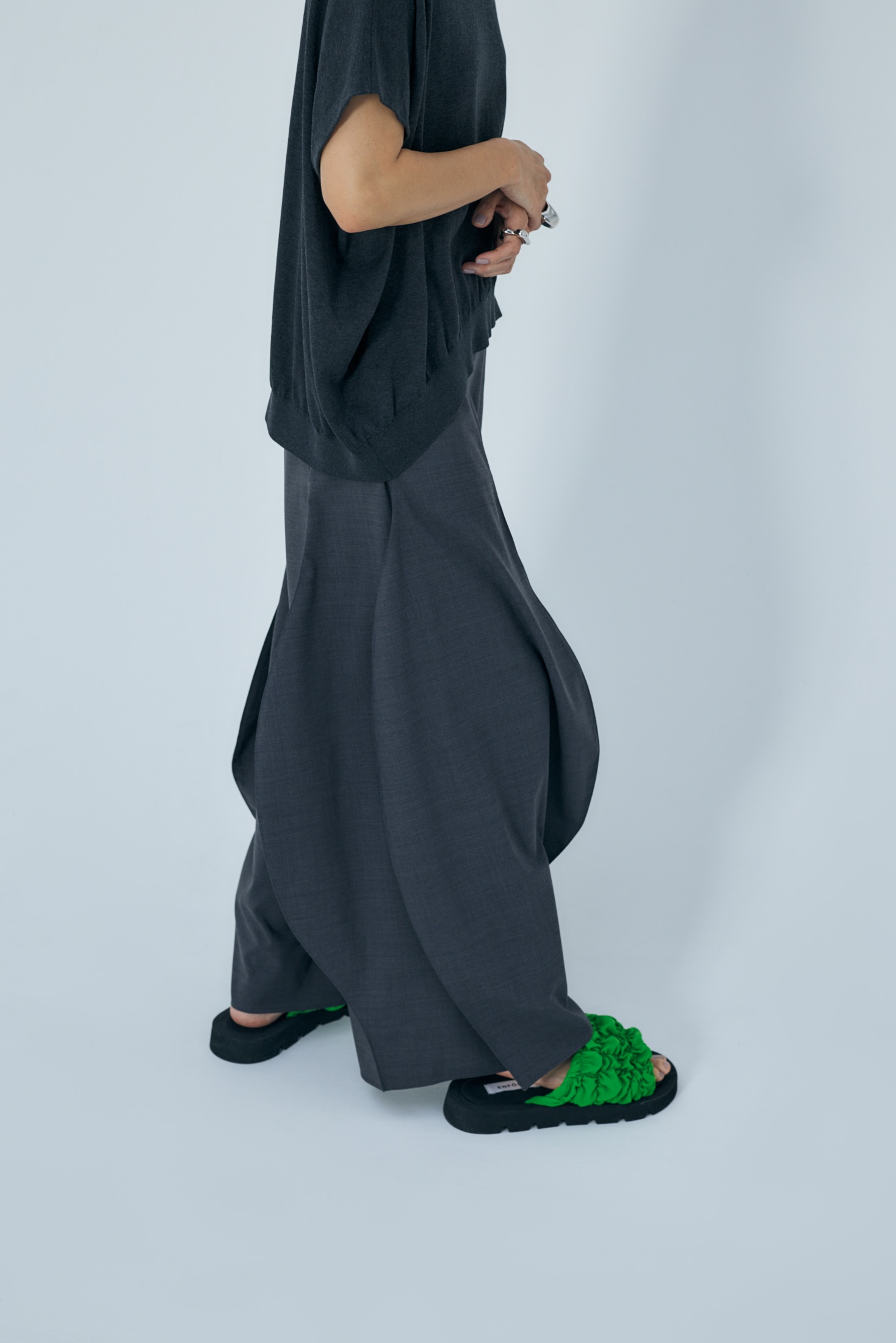 WAVE DRAPE TROUSERS｜36｜D/NVY｜TROUSERS｜|ENFÖLD OFFICIAL ONLINE 