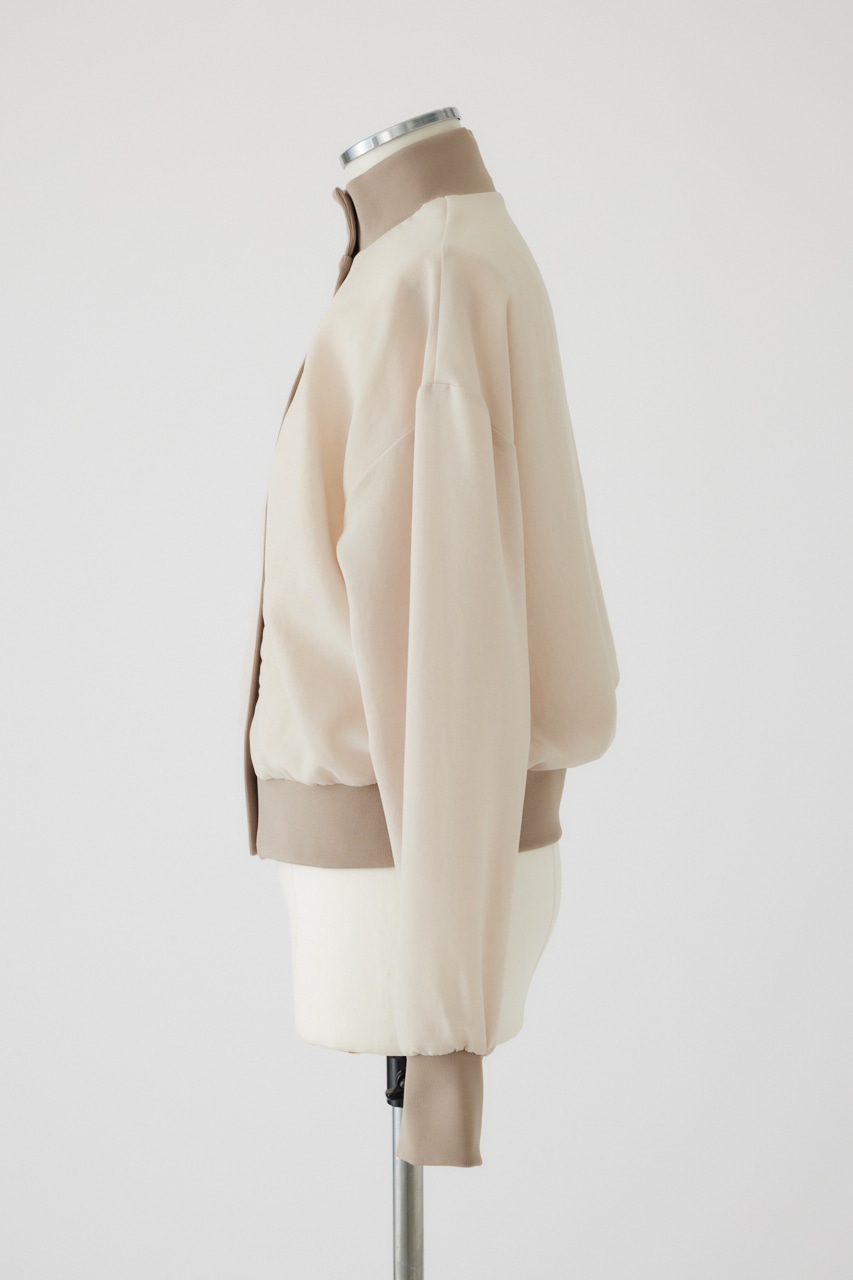 Similar color light blouson BEG FREE