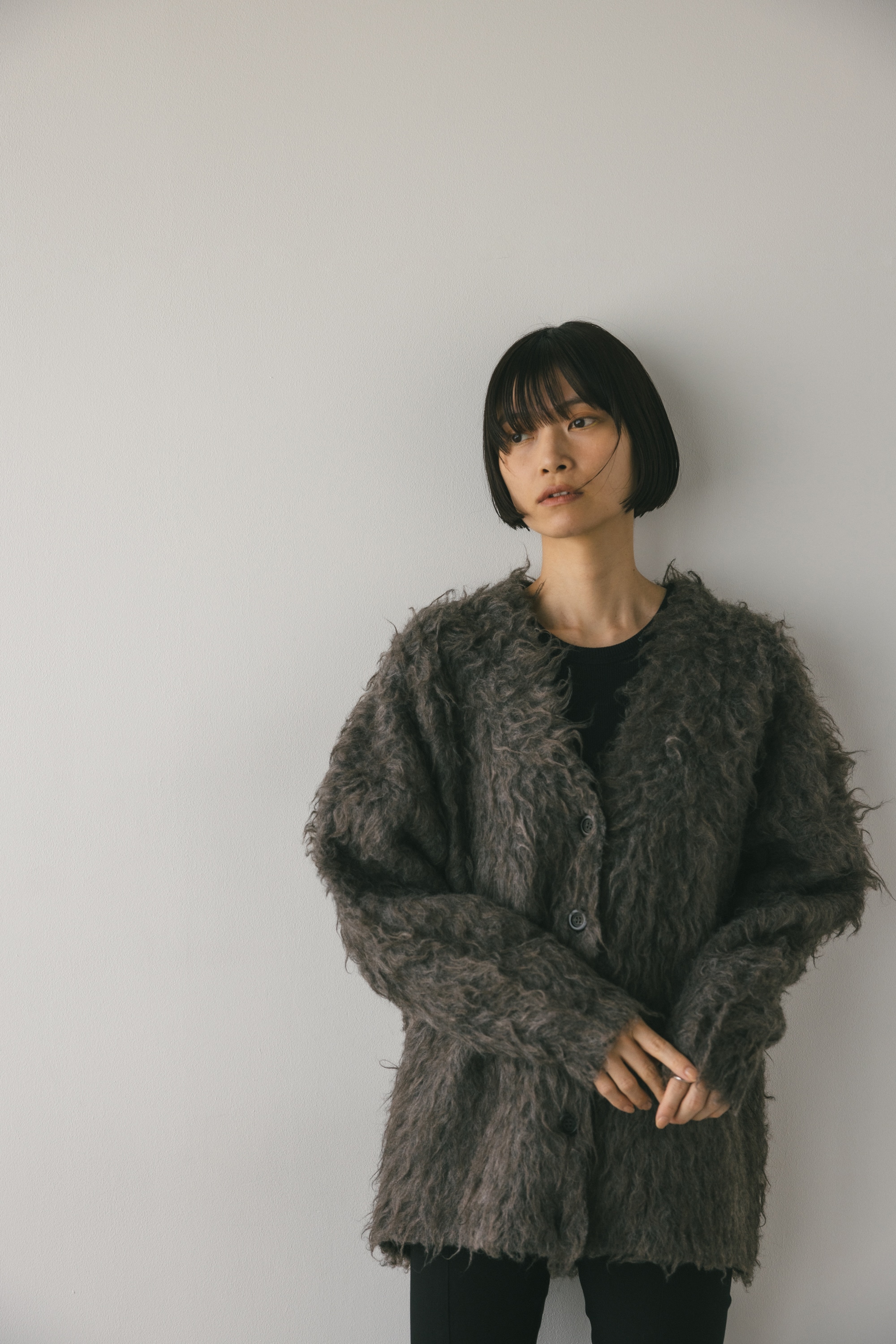 美品 STYLEMIXER ヘアリーカールクルーニットカーデ グレー クラネ スタイルミキサー STYLEMIXER ヘアリーカールクルーニットカーデ （GRY