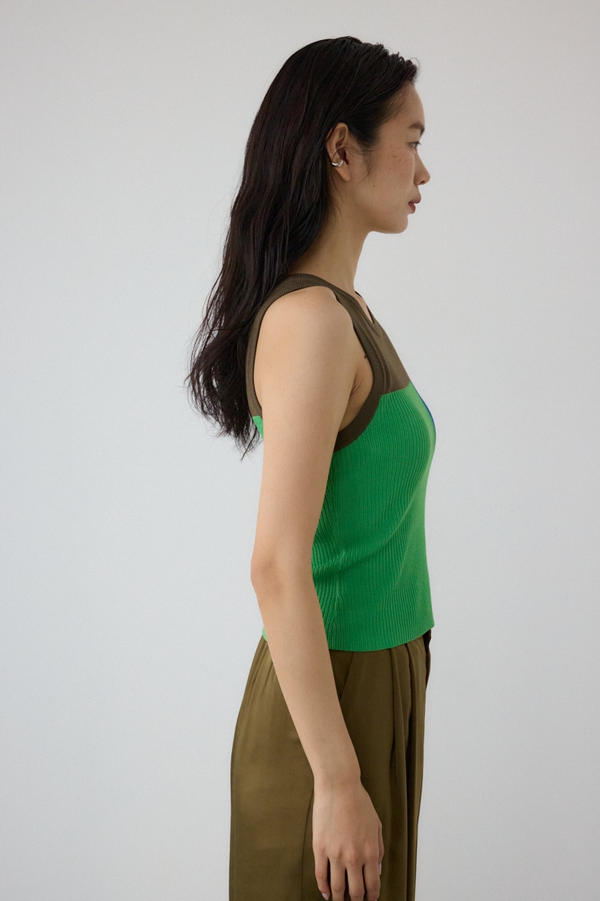 【PLUS】カップ付きバイカラーニットタンクトップ KHA FREE