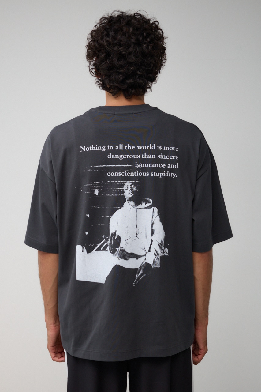 ツーフィンガーフォトTEE L/BLK FREE