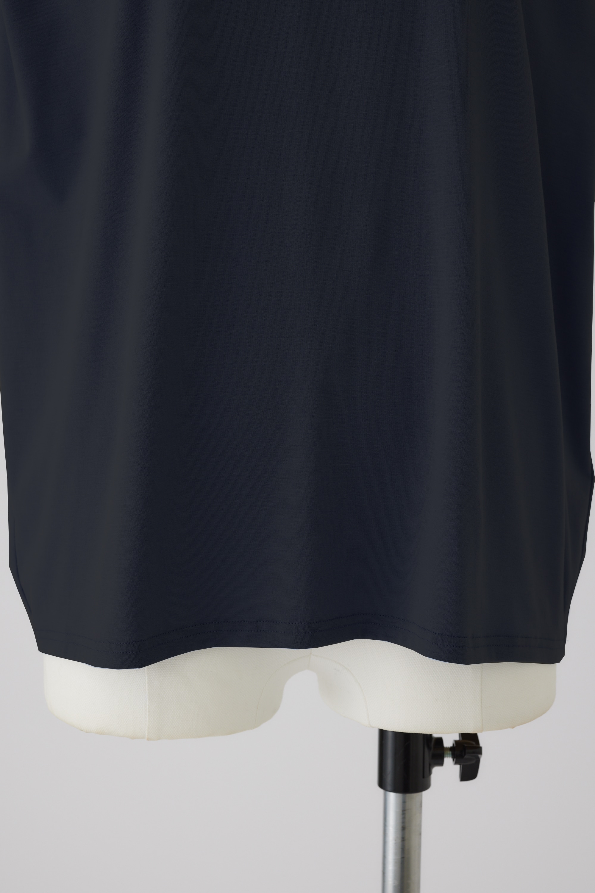 Smooth texture square tops NVY FREE