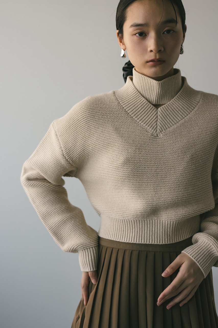 チョーカーネックVニット IVOY FREE