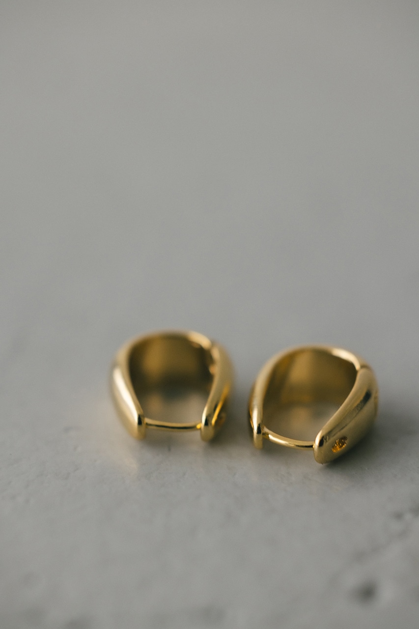 フラップフープピアス GLD FREE