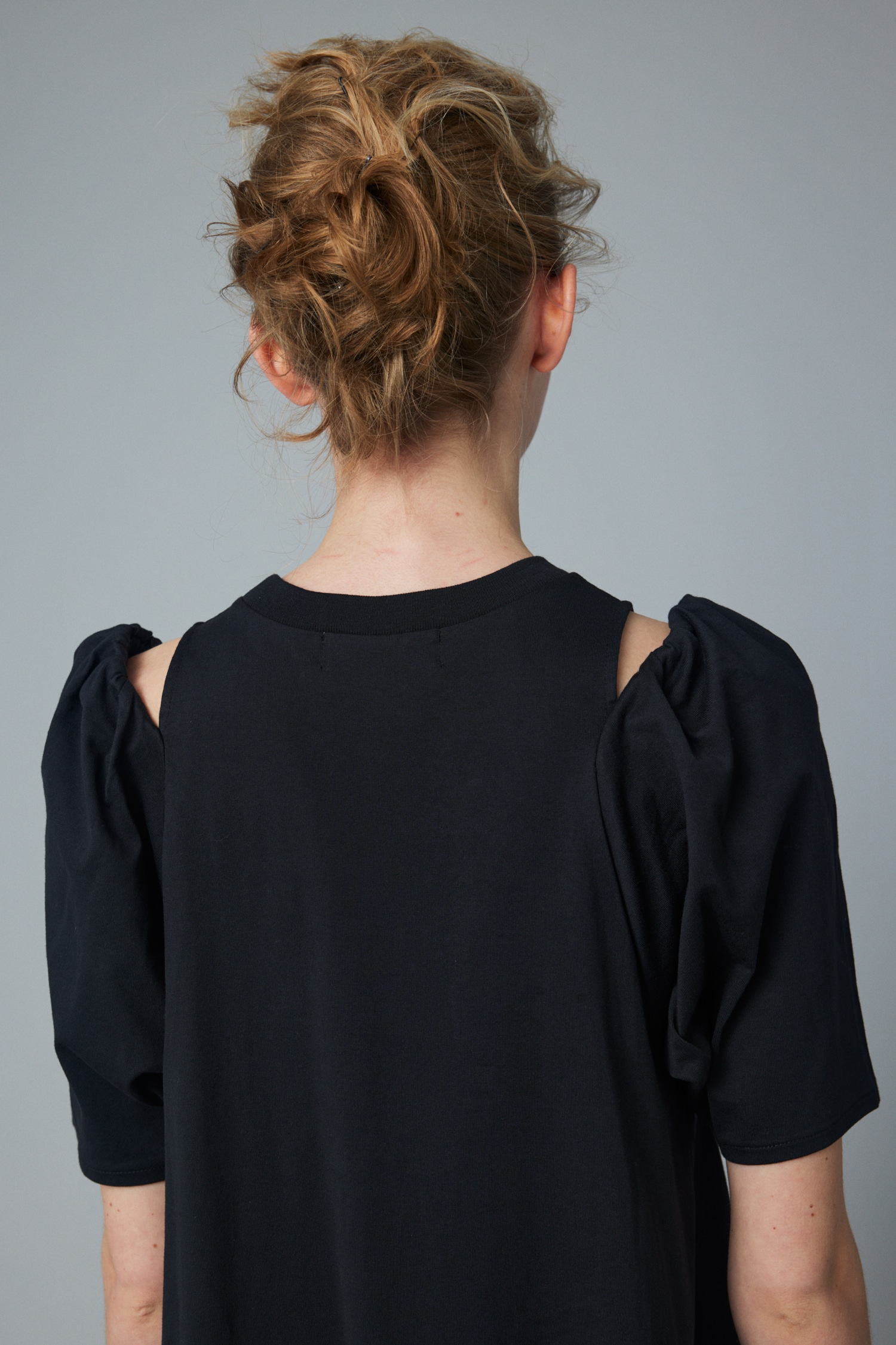 Slit shoulder dress BLK FREE