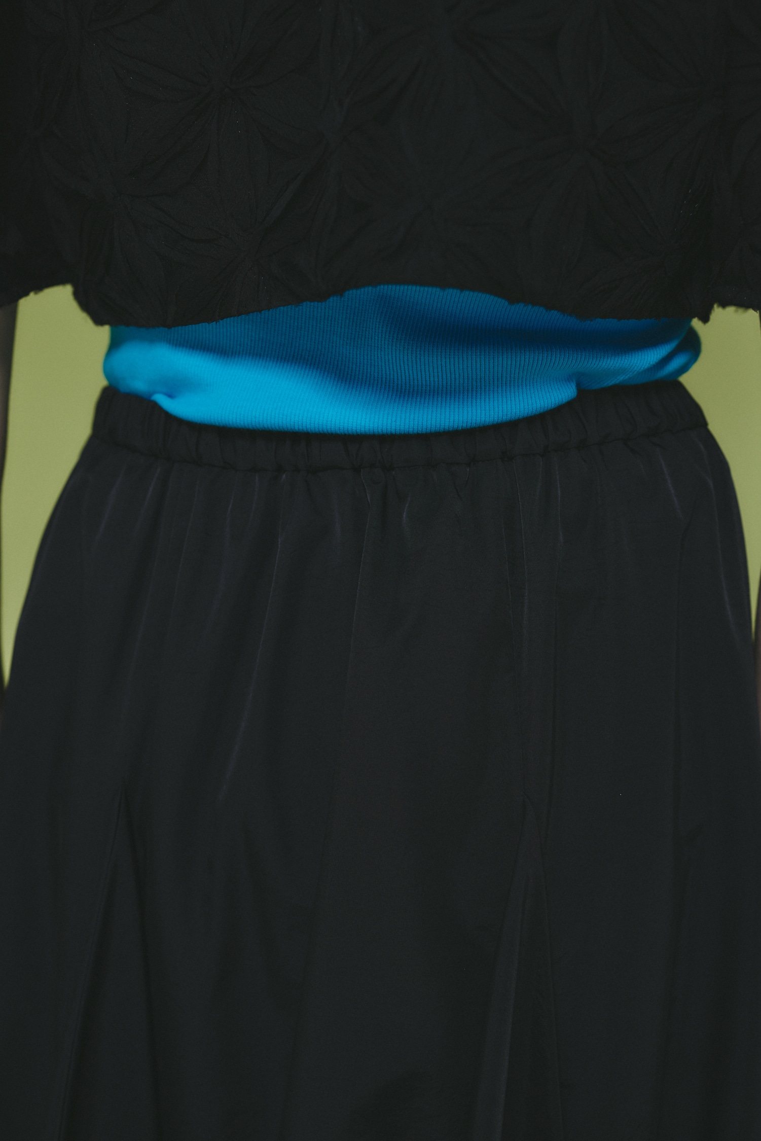 Triangle skirt BLK FREE