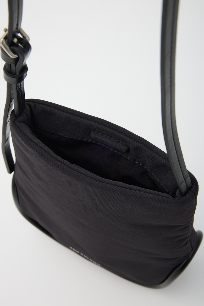 【ADD CULUMN】ROLLA POCHETTE FABRIC バッグ BLK FREE