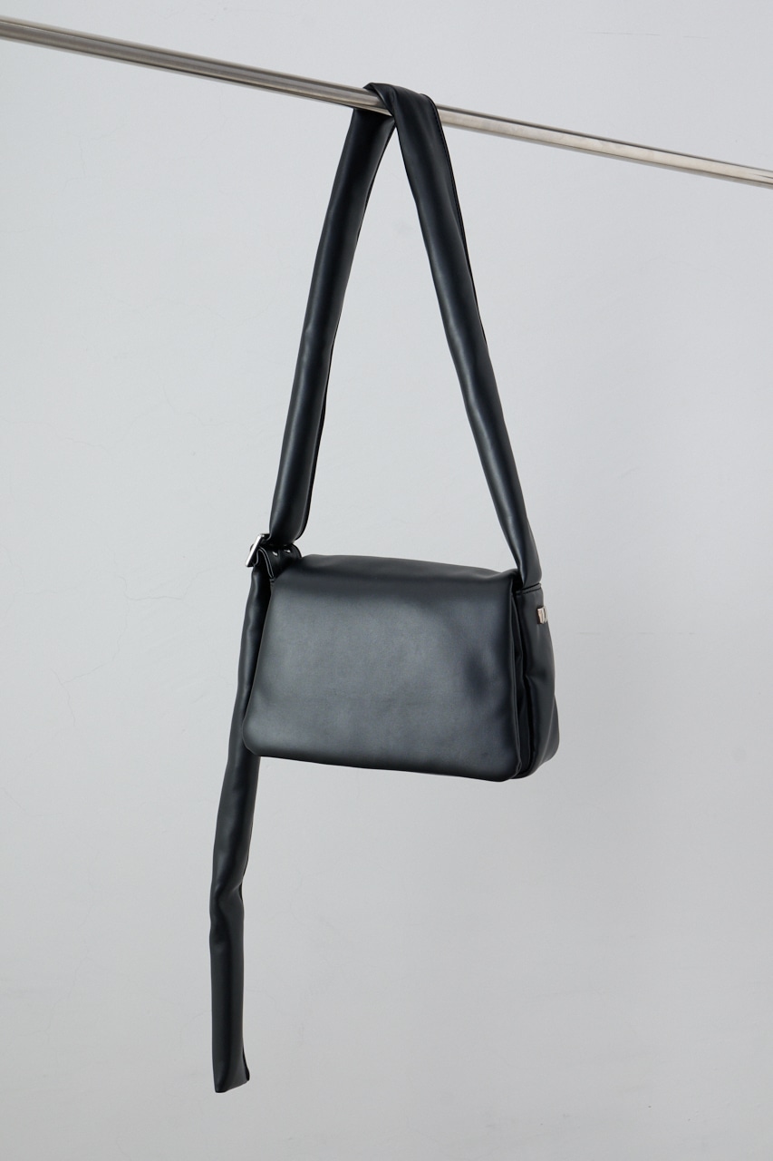 パデットショルダーバッグ BLK FREE