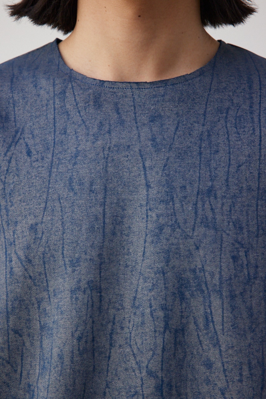 ロゴプレートダンボールトップス BLU FREE