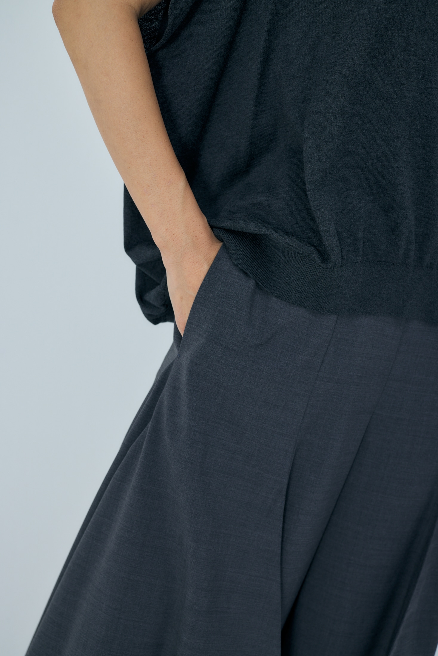 WAVE DRAPE TROUSERS｜36｜D/NVY｜TROUSERS｜|ENFÖLD OFFICIAL ONLINE 