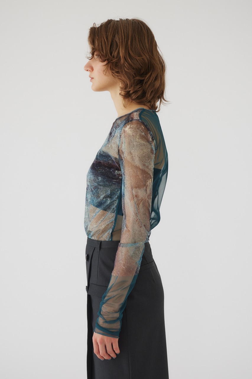 Photograph printed tops L/BLU FREE