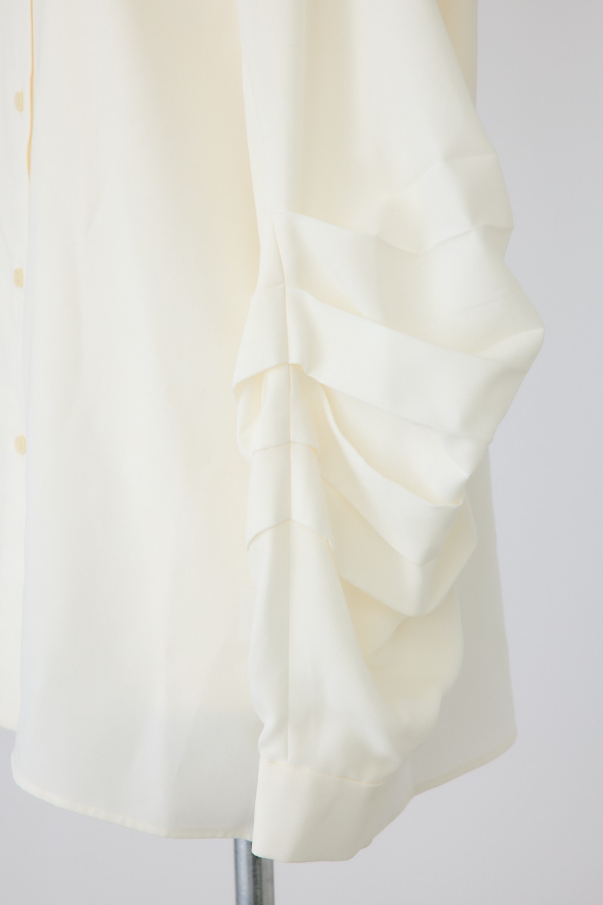 Tuck volume SH WHT FREE