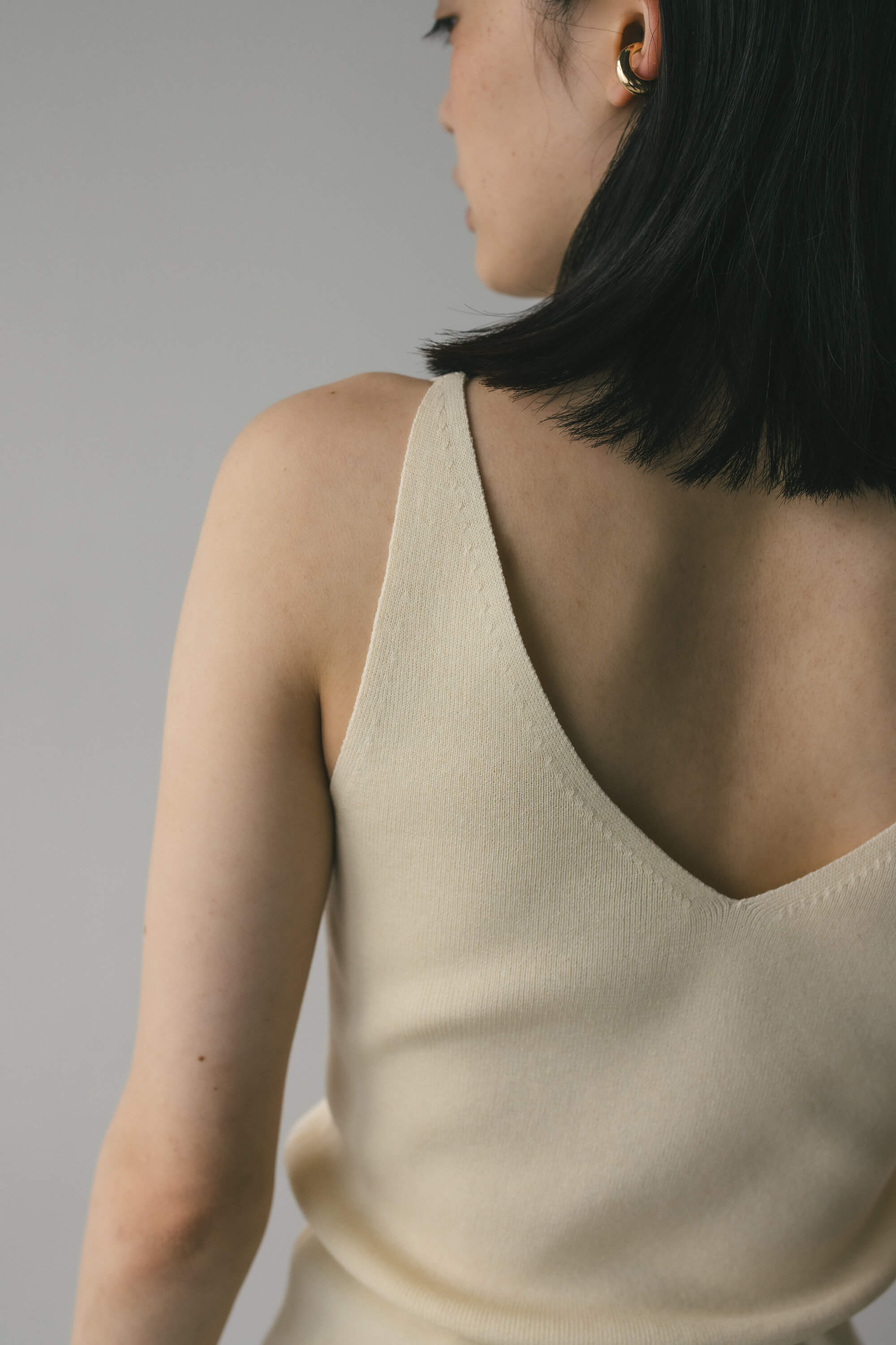 リネンミックスVニット IVOY FREE