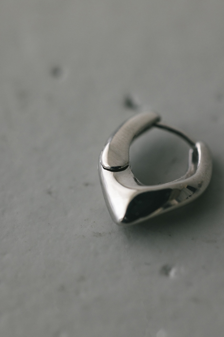 ダイヤラインピアス SLV FREE