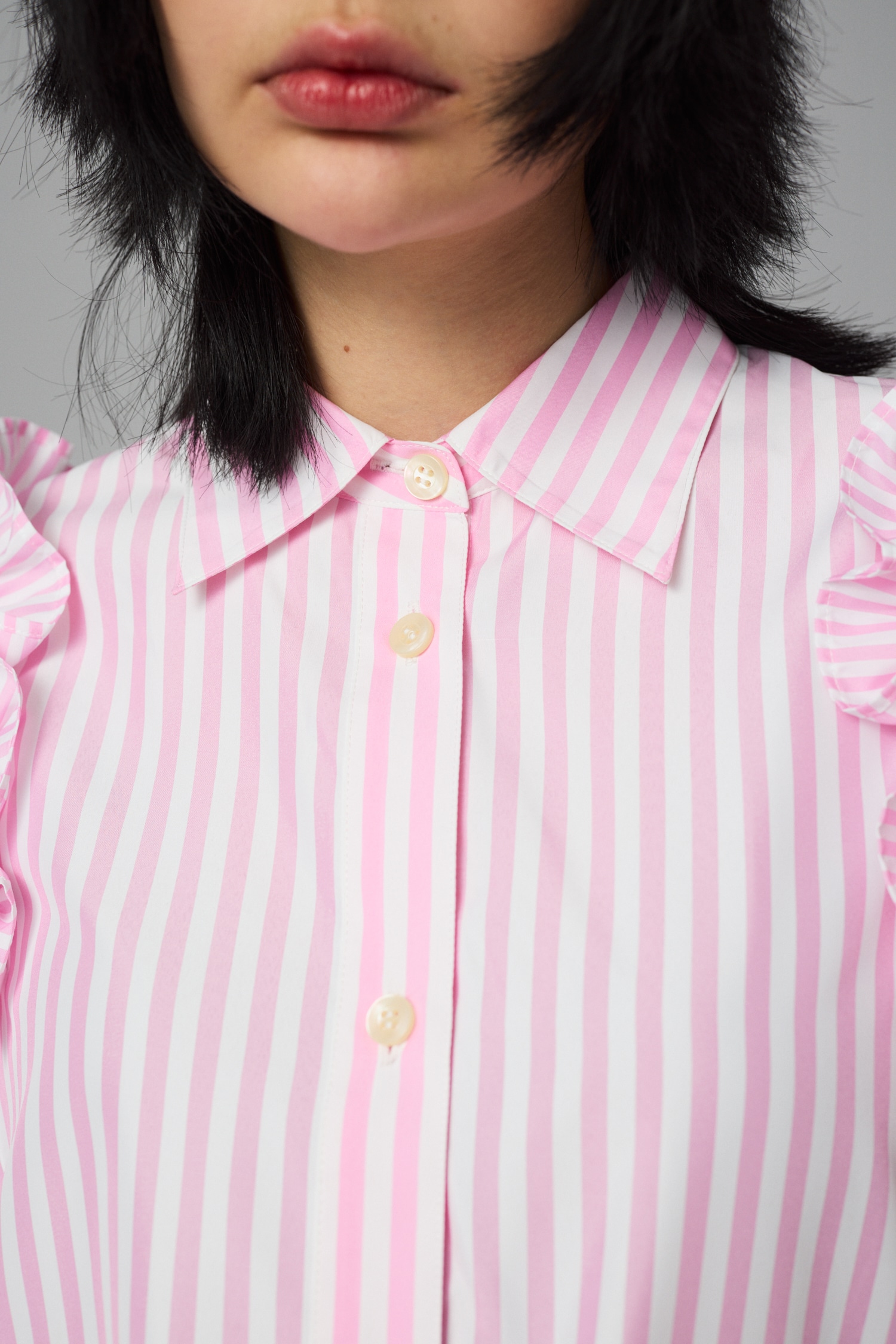 Frill sleeve shirt PNK FREE