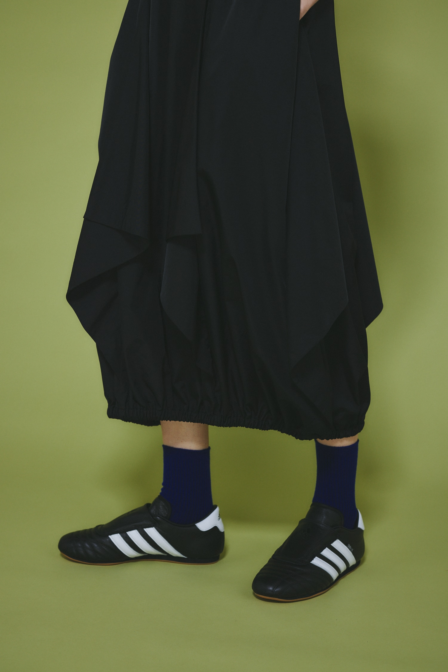 Triangle skirt BLK FREE