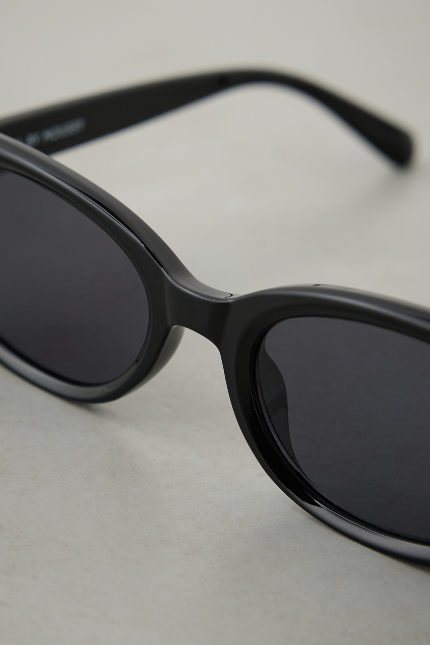 スリムオーバルアイウェア BLK FREE