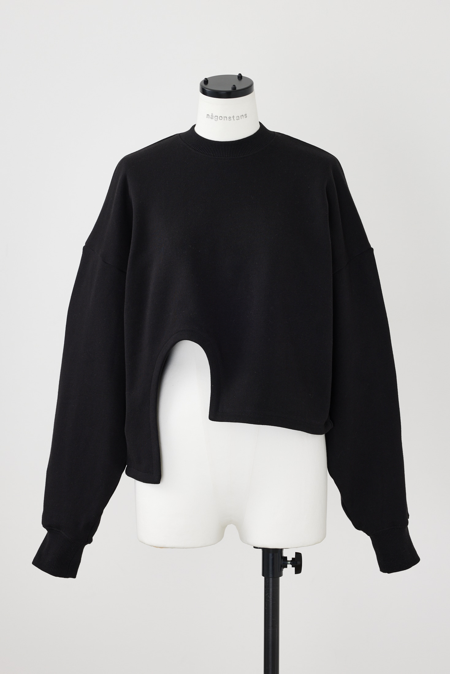 asymmetry hole pullover