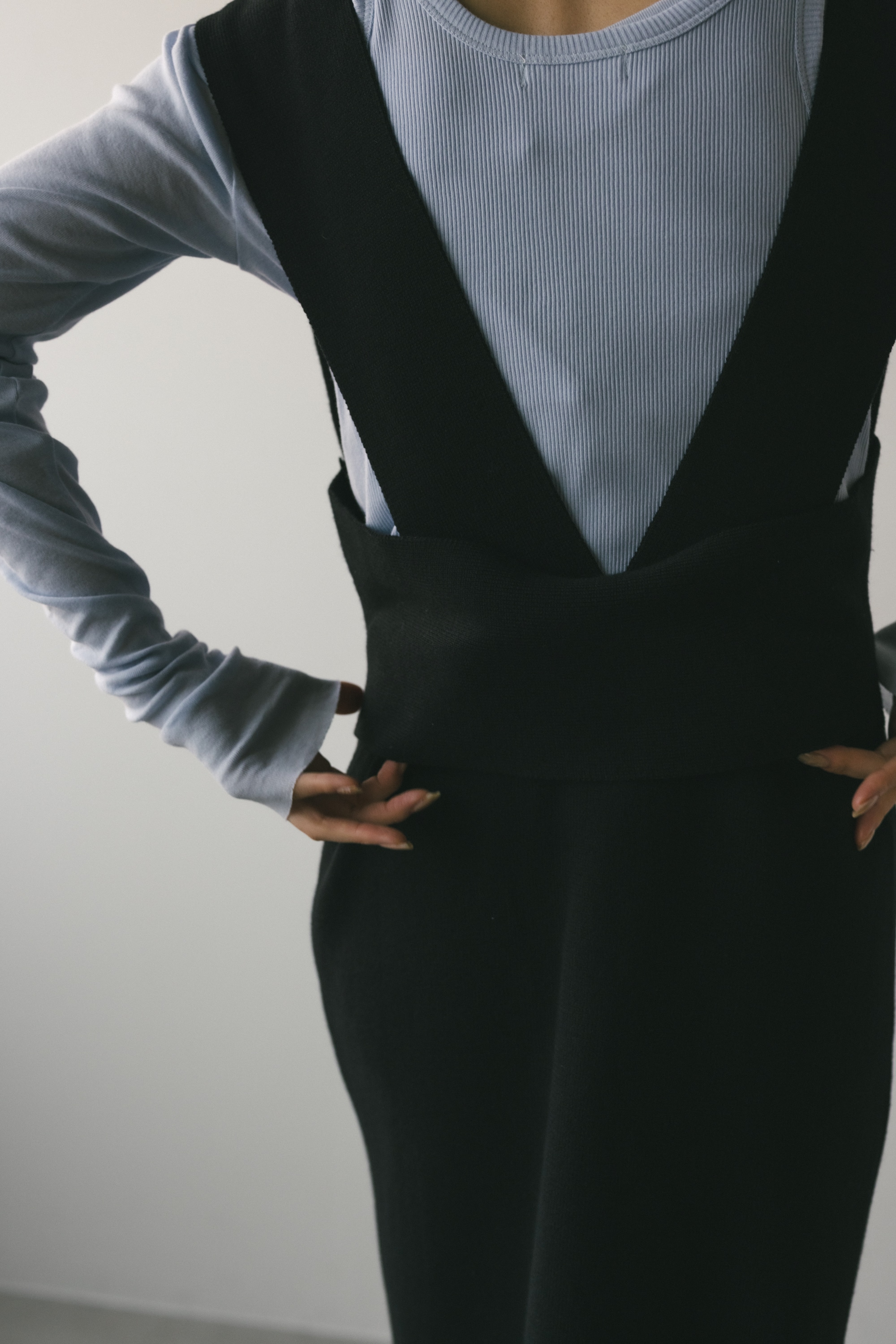 ストーン付きスタンダードワンピース✨練習着に最適！ オープンショルダーライトタフタワンピース（膝丈/ミディ丈