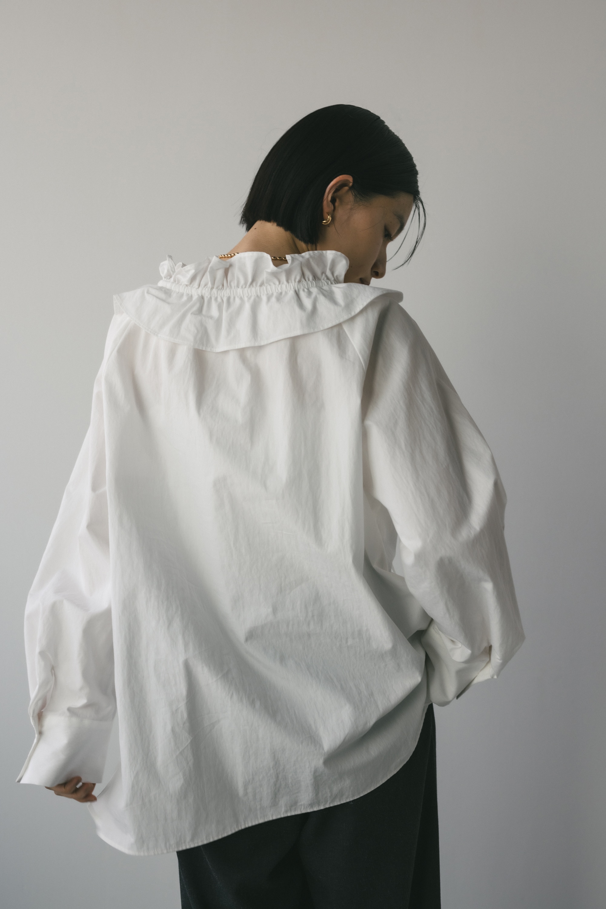 フリルカラーブラウス WHT FREE