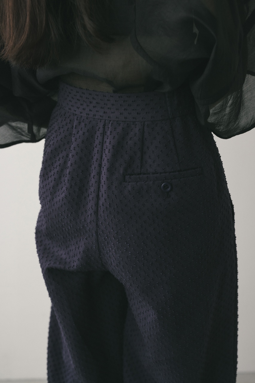 アウトドットフォルムパンツ NVY M